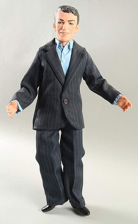 Movie Greats Frank Sinatra-Frankie Machine - No Box by World Doll-1