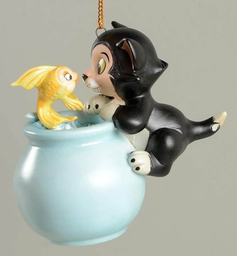 Members Only Ornaments Purrfect Kiss-Cleo & Figaro - No Box by Walt Disney Classics-1