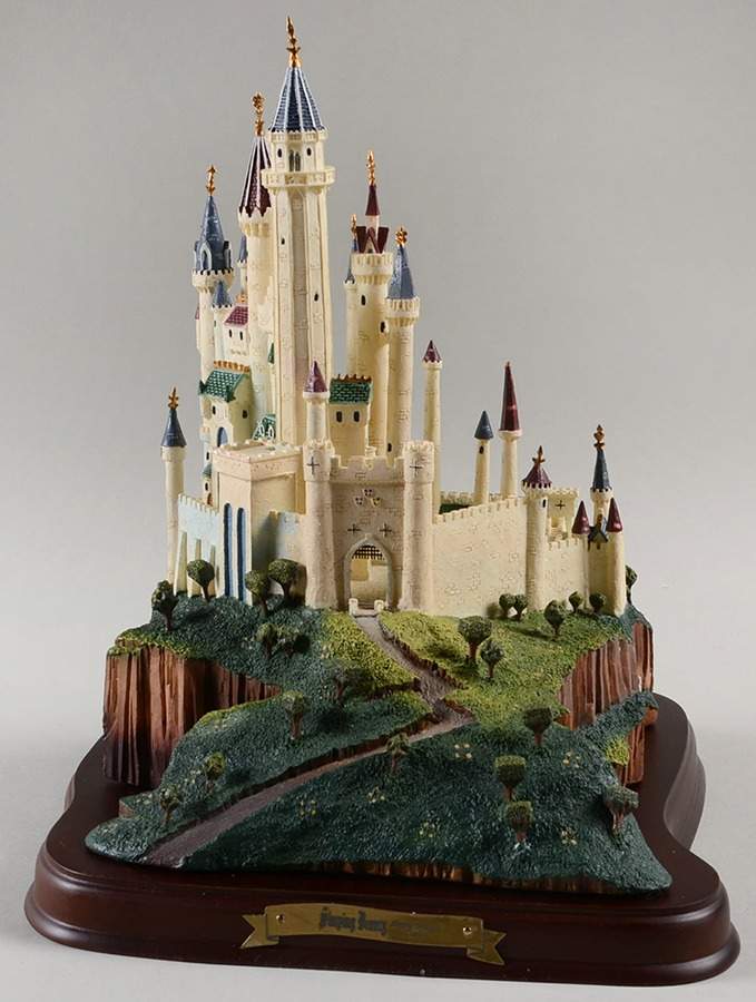 Enchanted Places-Sleeping Beauty Sleeping Beauty's Castle - No Box by Walt Disney Classics-1