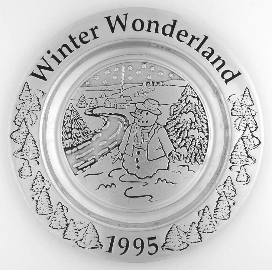 Annual Christmas Carol Wall Plates Winter Wonderland - No Box by Wilton Armetale-1