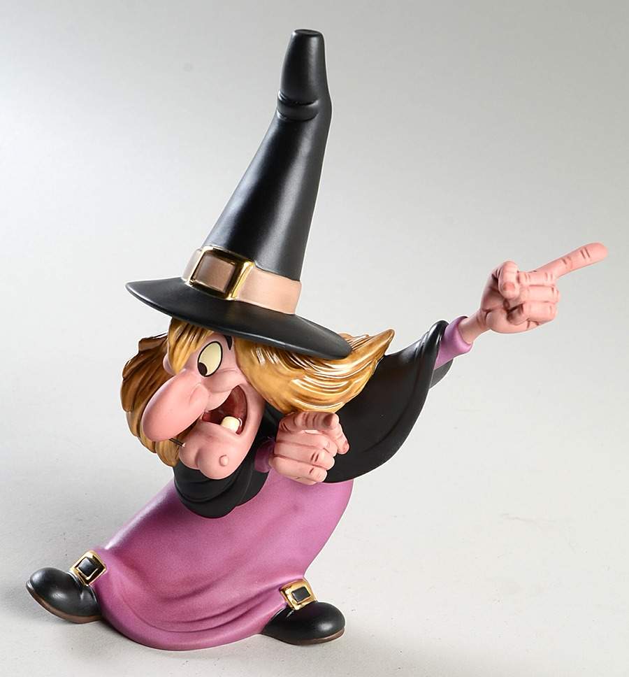 Trick Or Treat Brewing Up Trouble-Witch Hazel - No Box by Walt Disney Classics-1