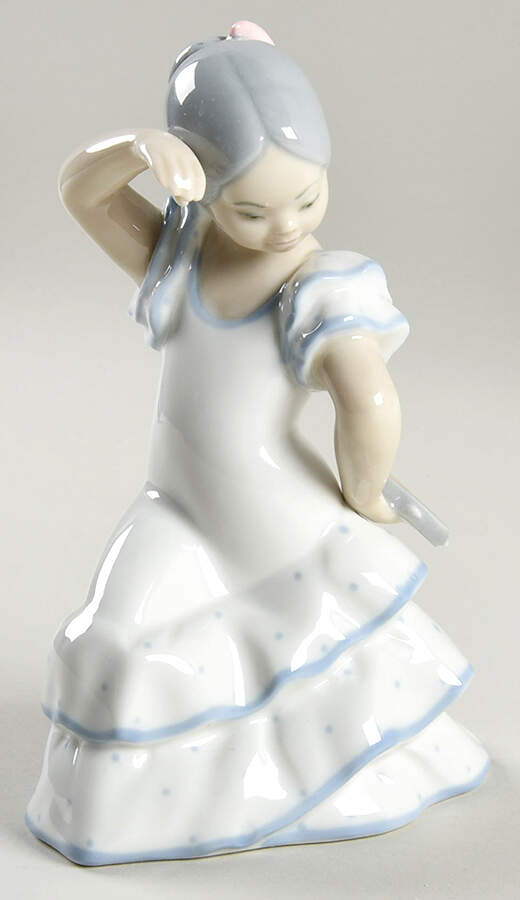 Zaphir Figurine Girl Flamenco Dancer - No Box by Zaphir-1