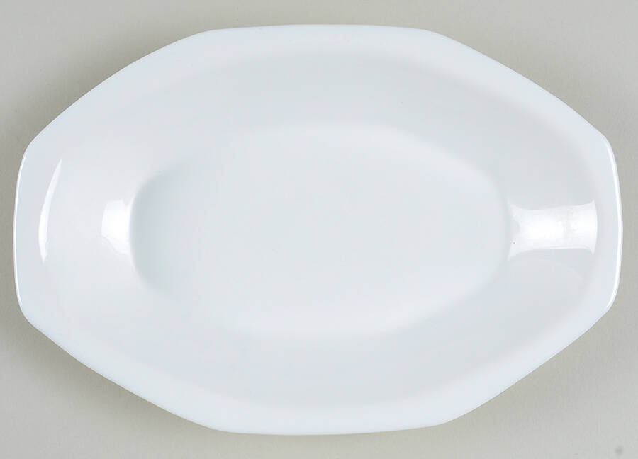 Octime White 8" Oval Relish by Arcoroc-1