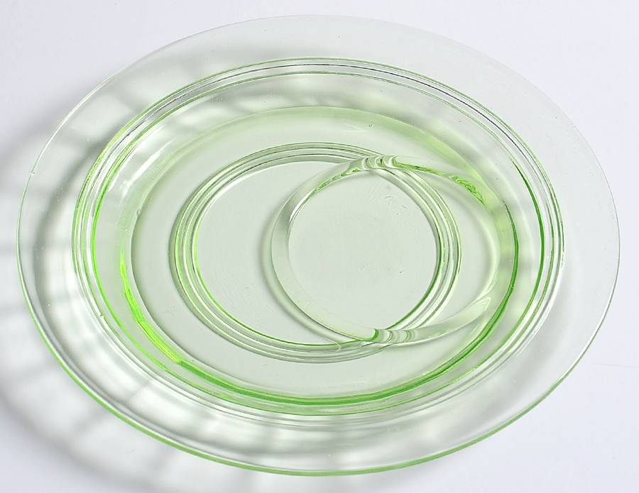 Banded Rings Green Round Snack Tray for Sherbet by Anchor Hocking-1