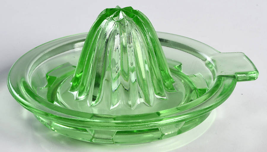Block Optic Green Fruit Reamer by Anchor Hocking-1