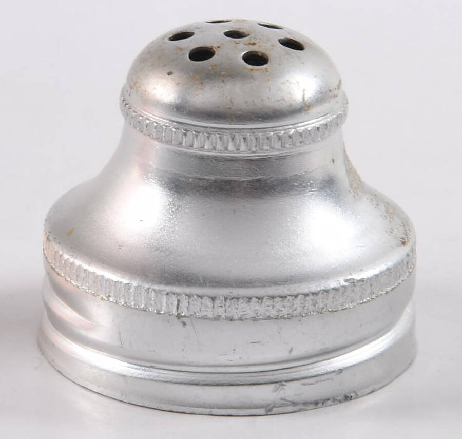 Cameo Pink Metal Lid for Footed Shaker by Anchor Hocking-1
