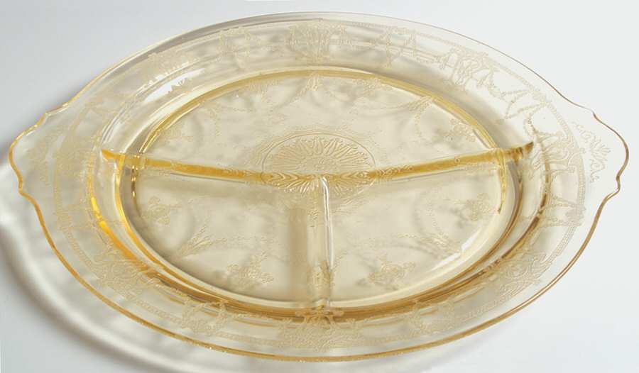 Cameo Yellow Handled Grill Plate by Anchor Hocking-1