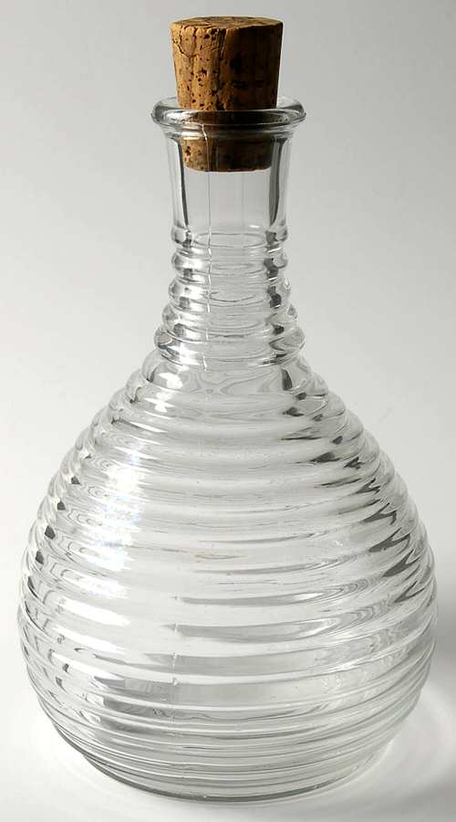 Circle Clear Decanter & Stopper by Anchor Hocking-1
