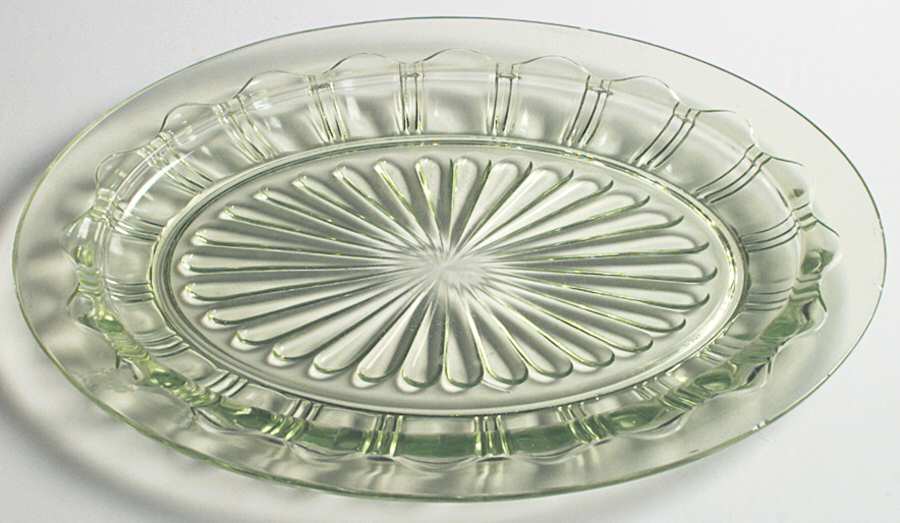 Colonial Green 12" Oval Platter by Anchor Hocking-1