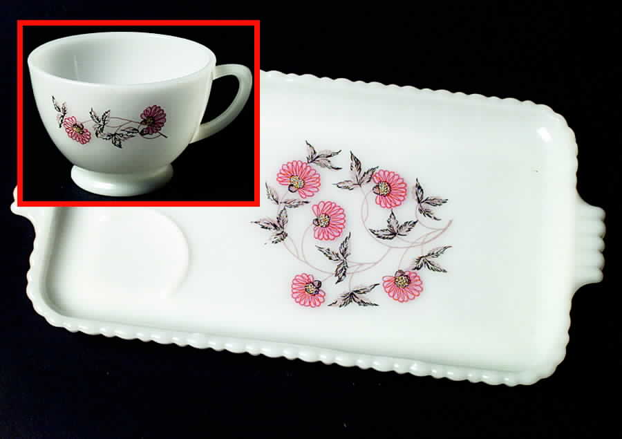 Fleurette Snack Plate & Cup Set by Anchor Hocking-1