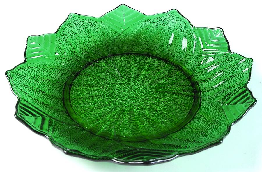 Forest Green 8" Leaf Plate by Anchor Hocking-1