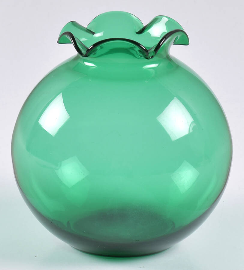 Forest Green 4" Crimped Vase by Anchor Hocking-1