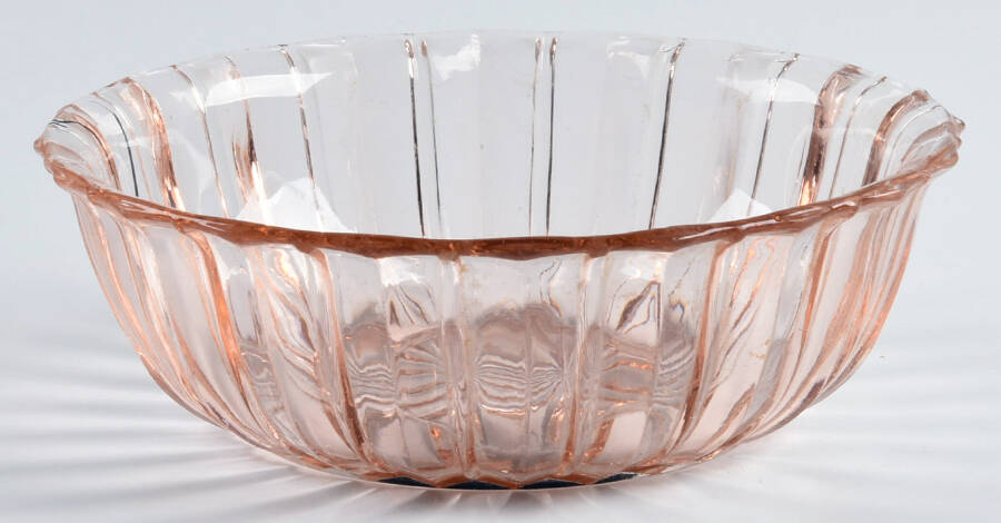 Fortune Pink Rolled Edge Bowl by Anchor Hocking-1