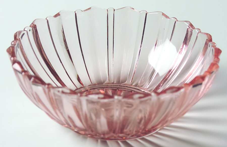 Fortune Pink Small Fruit Dessert Bowl by Anchor Hocking-1