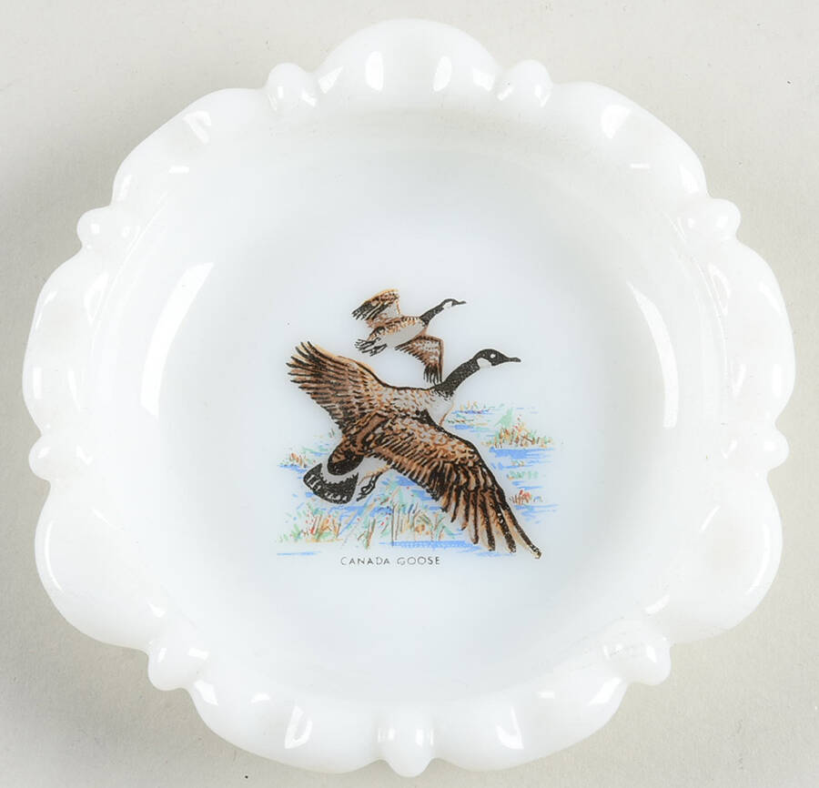 Game Birds Ashtray by Anchor Hocking-1