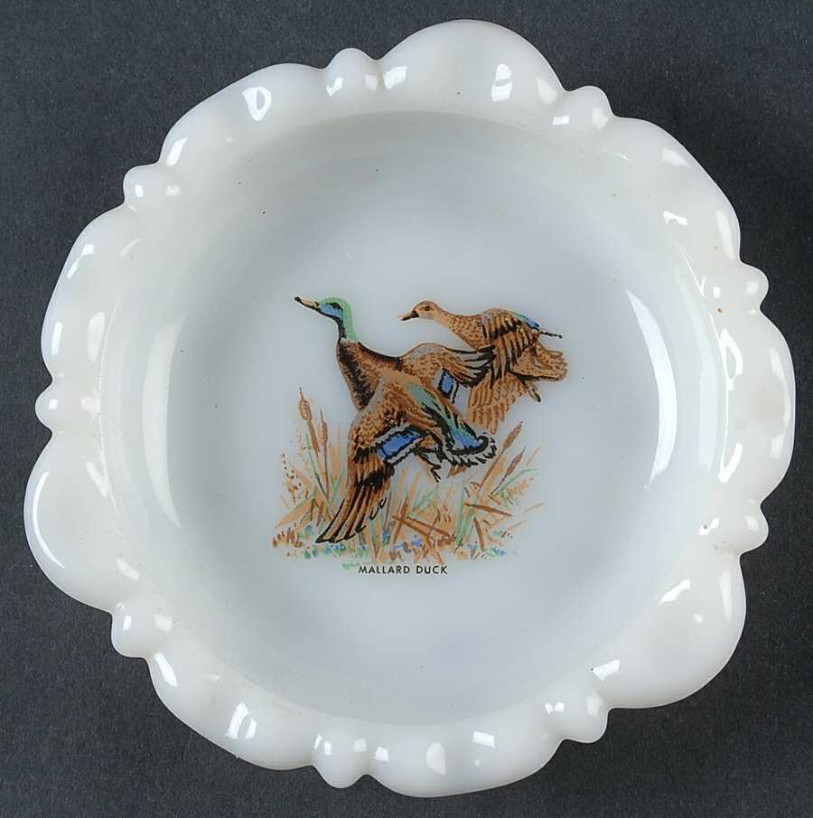 Game Birds Round Ashtray by Anchor Hocking-1