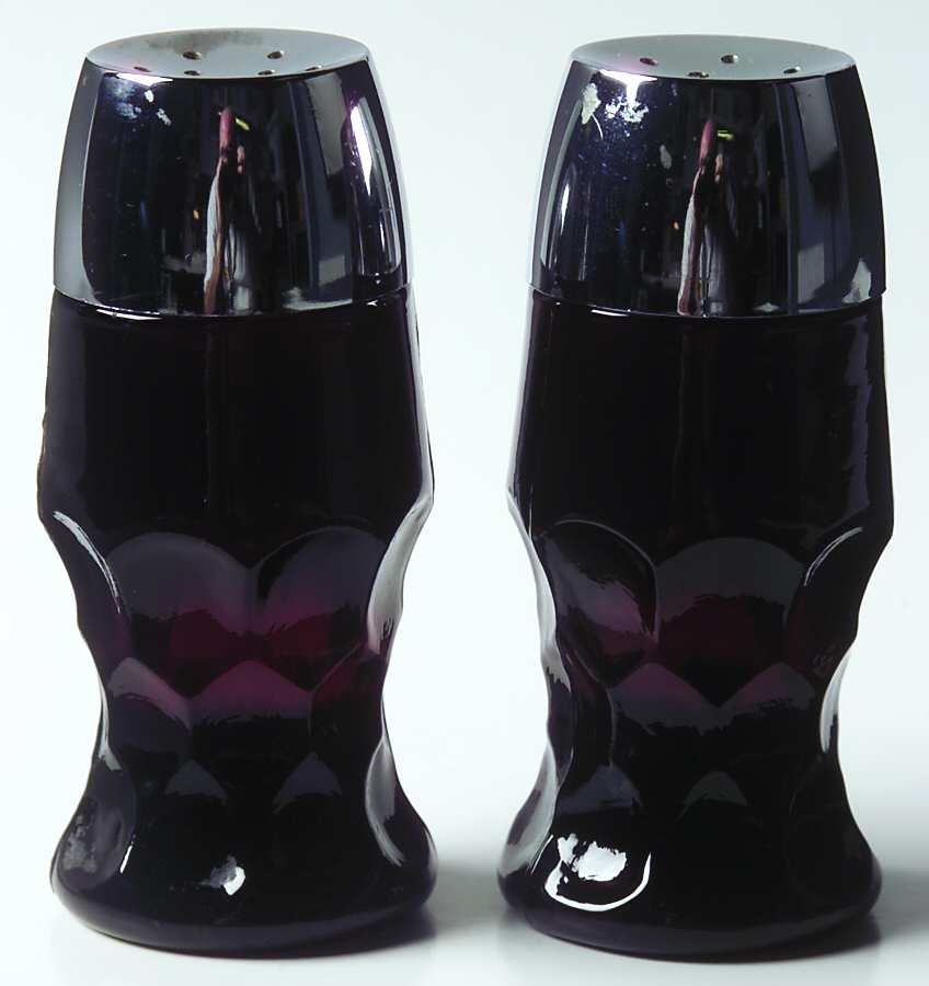 Georgian Ruby Shaker Set & Plastic Lids by Anchor Hocking-1