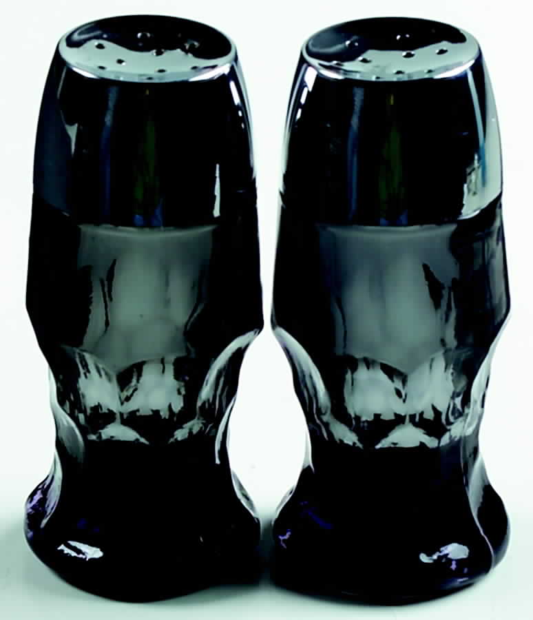 Georgian Smoke Shaker Set & Plastic Lids by Anchor Hocking-1