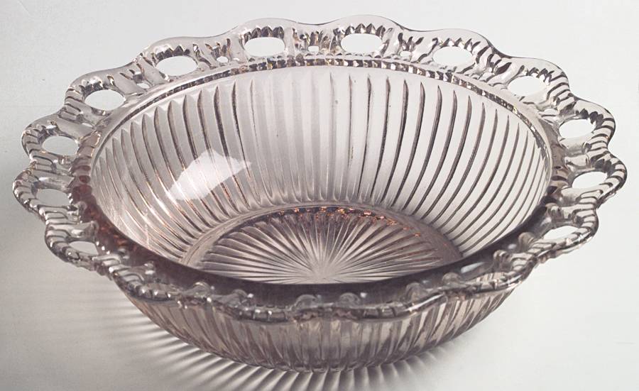 Lace Edge Pink 9" Ribbed Round Bowl by Anchor Hocking-1