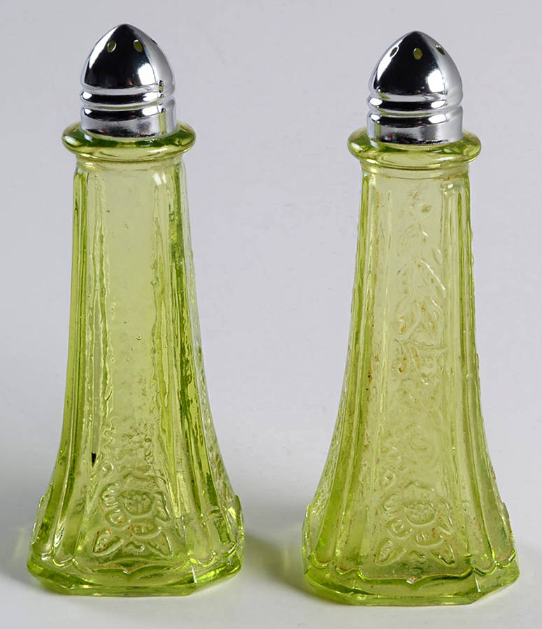 Mayfair Green Shaker Set w/Metal Lids by Anchor Hocking-1
