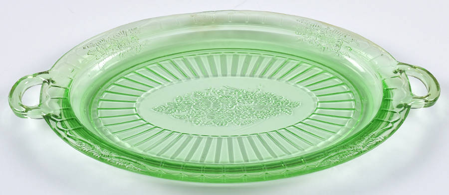 Mayfair Green 13" Oval Platter by Anchor Hocking-1