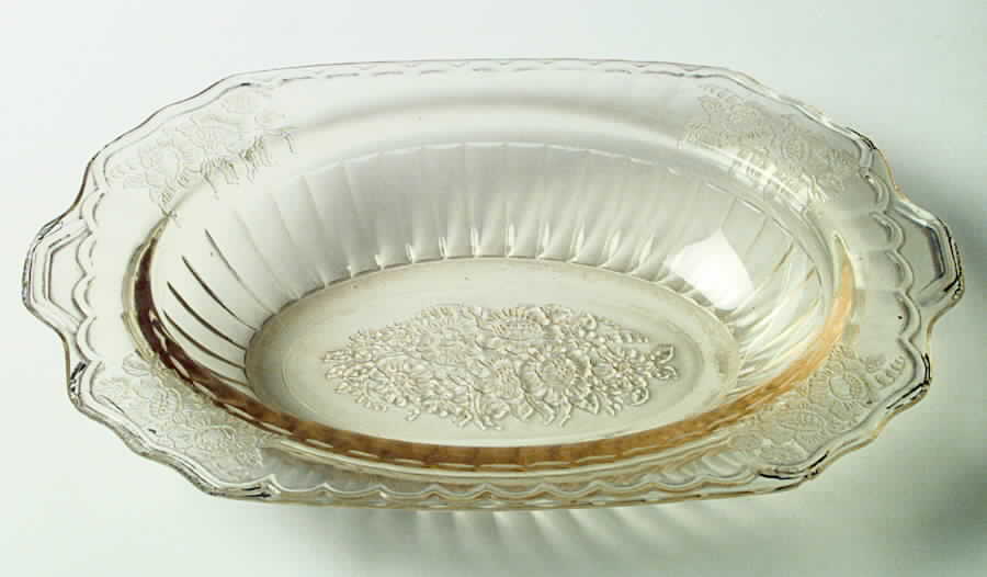 Mayfair Yellow Oval Vegetable Bowl by Anchor Hocking-1