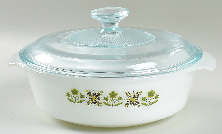 Meadow Green 1.5 Quart Round Covered Casserole by Anchor Hocking-1