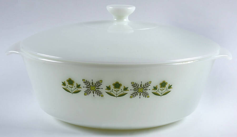 Meadow Green 3 Quart Round Covered Casserole by Anchor Hocking-1