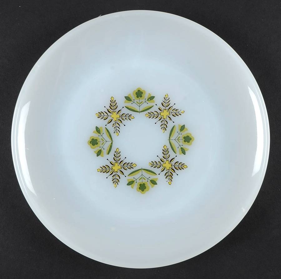 Meadow Green Plate by Anchor Hocking-1