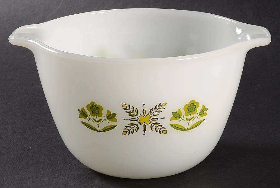 Meadow Green 7" Mixing Bowl by Anchor Hocking-1