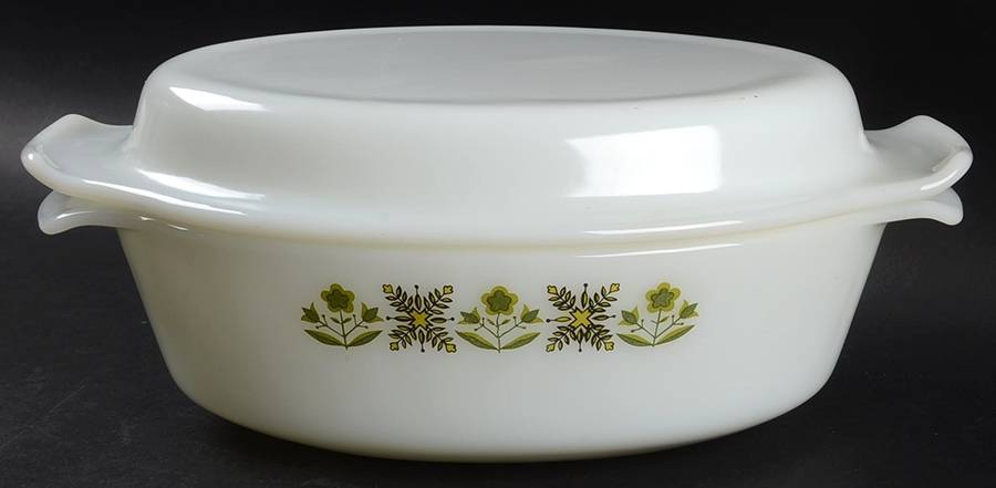Meadow Green Casserole-Covered/Oval--1.5 Qt by Anchor Hocking-1