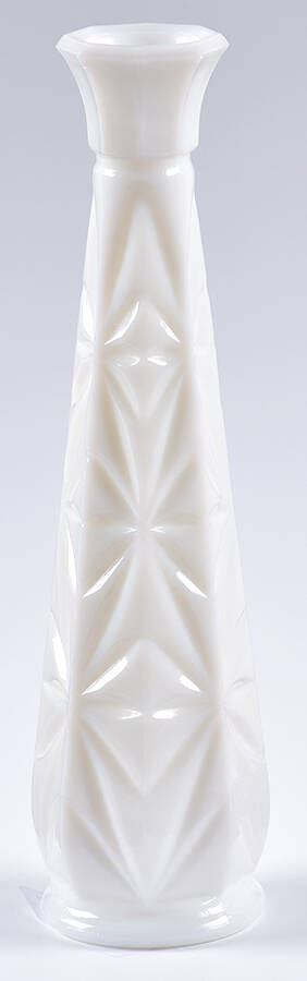 Prescut Clear 9" Bud Vase by Anchor Hocking-1