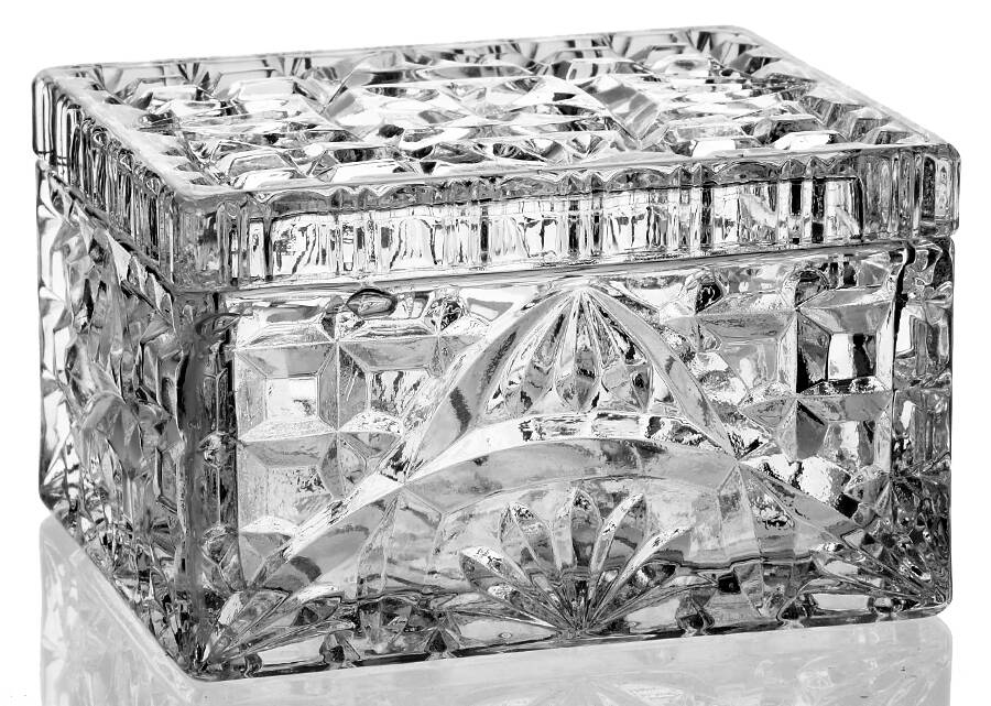 Prescut Clear Cigarette Box & Lid by Anchor Hocking-1