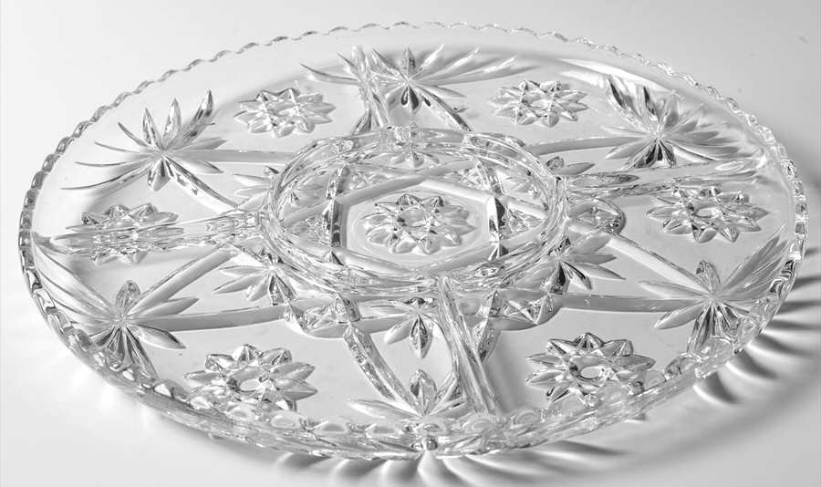Prescut Clear 13" Round 5 Part Relish by Anchor Hocking-1