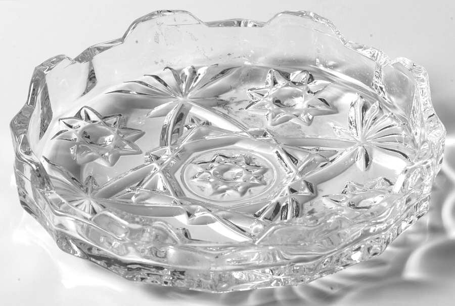 Prescut Clear Round Pomade Box No Lid by Anchor Hocking-1
