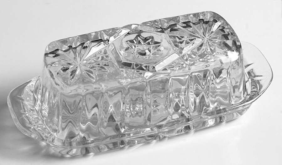 Prescut Clear 1/4 Pound Covered Butter by Anchor Hocking-1