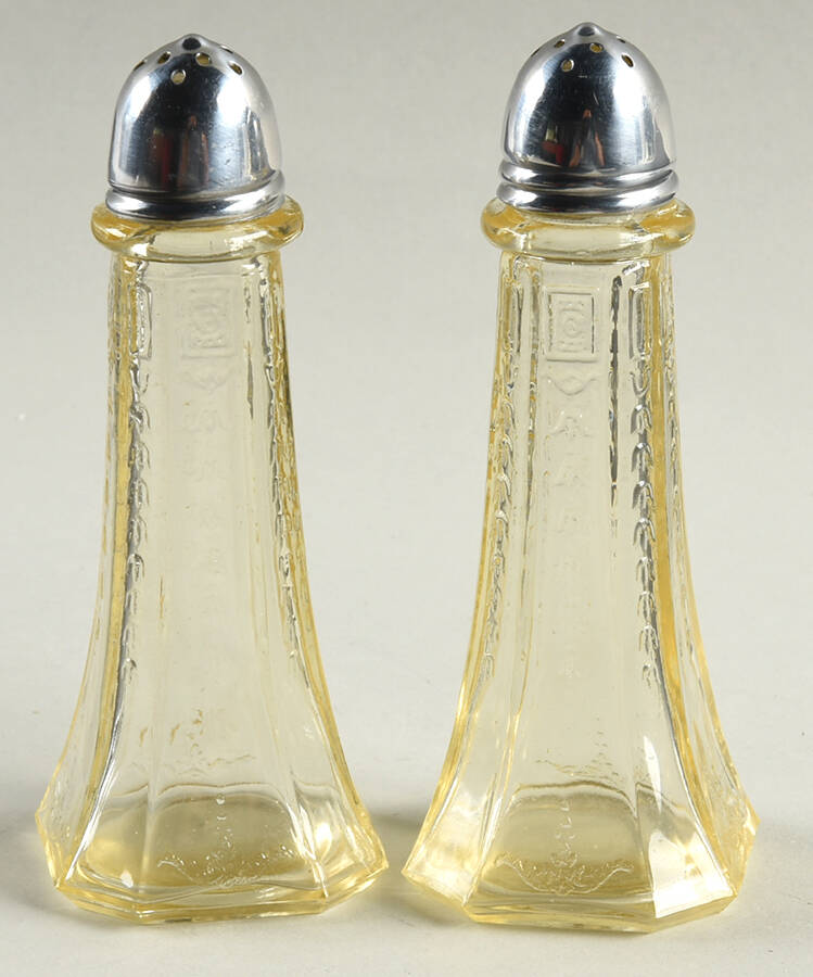 Princess Apricot Shaker Set w/Metal Lids by Anchor Hocking-1