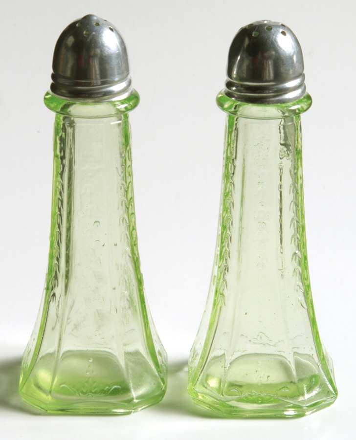 Princess Green Shaker Set w/Metal Lids by Anchor Hocking-1