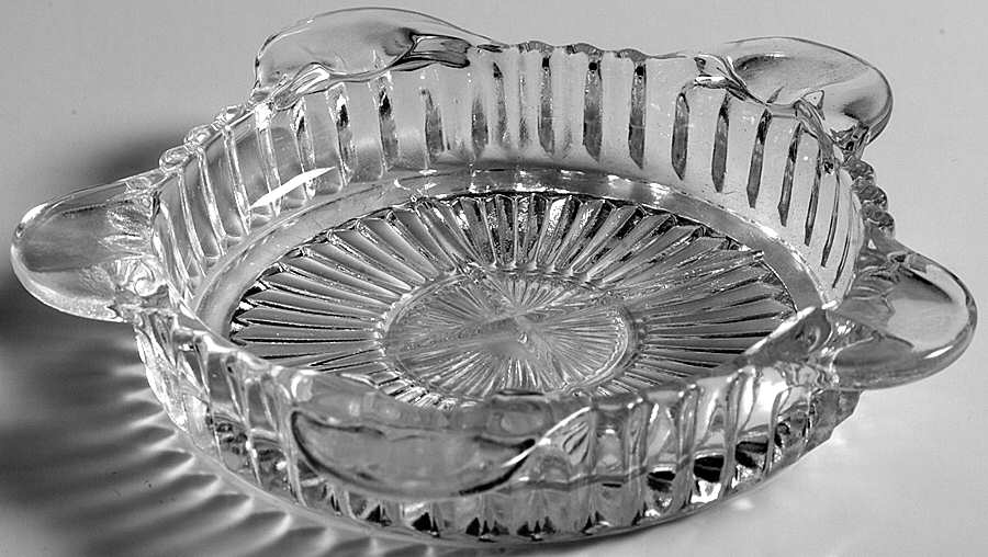 Queen Mary Clear Coaster/Ashtray by Anchor Hocking-1