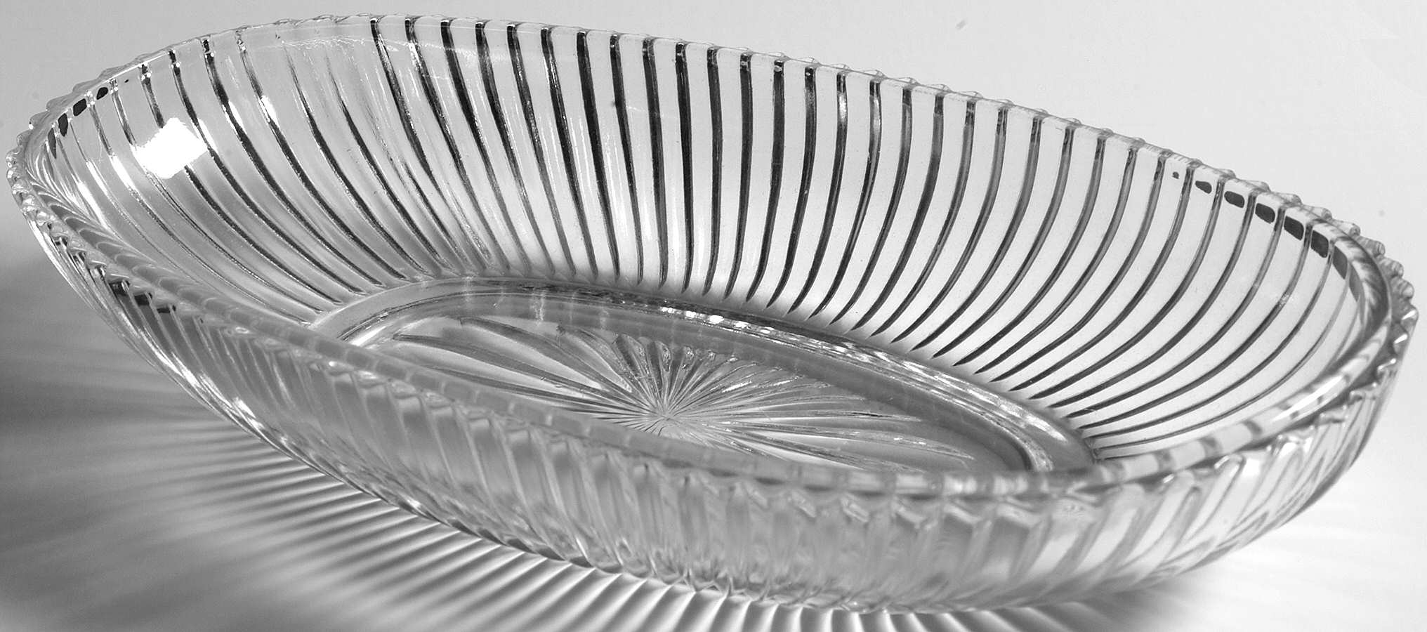 Queen Mary Clear 10" Oval Celery/Pickle by Anchor Hocking-1