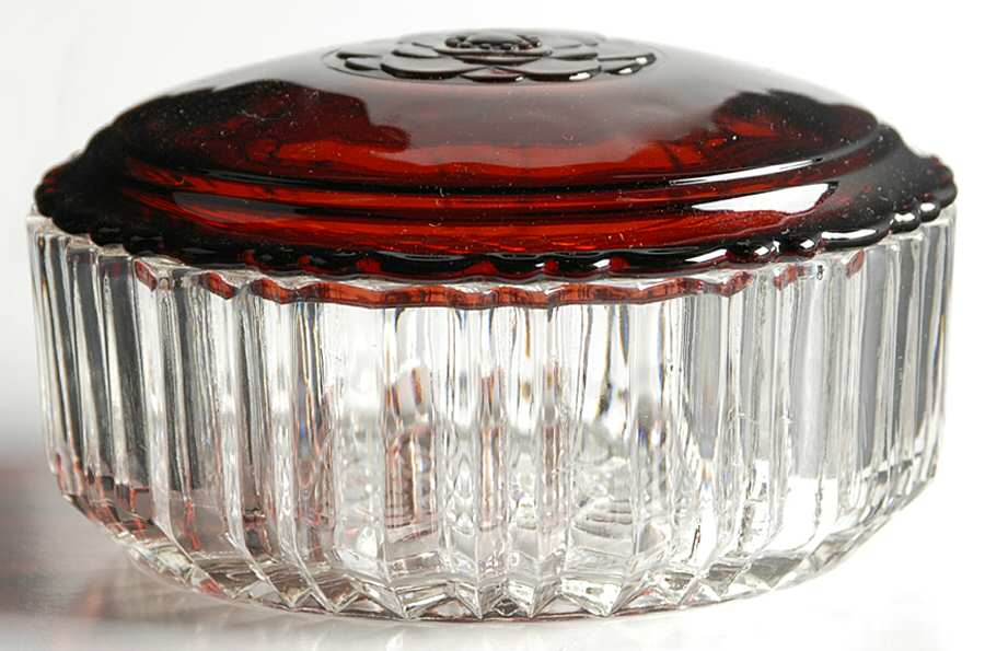Royal Ruby Round Puff Box with Lid by Anchor Hocking-1