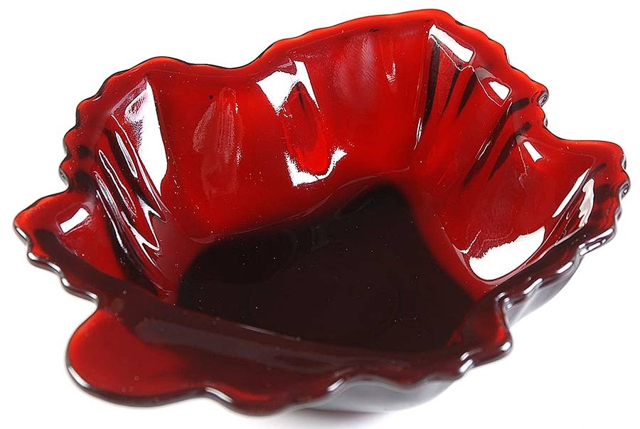 Royal Ruby Leaf Shape Dessert Bowl by Anchor Hocking-1