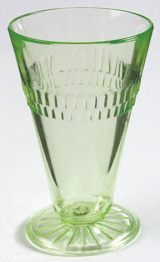 Roulette Green 10 Oz Footed Tumbler by Anchor Hocking-1