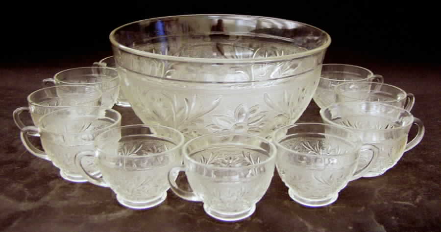 Sandwich Clear (14 Piece) Punch Set (Bowl ,Stand &12 Cups) by Anchor Hocking-1