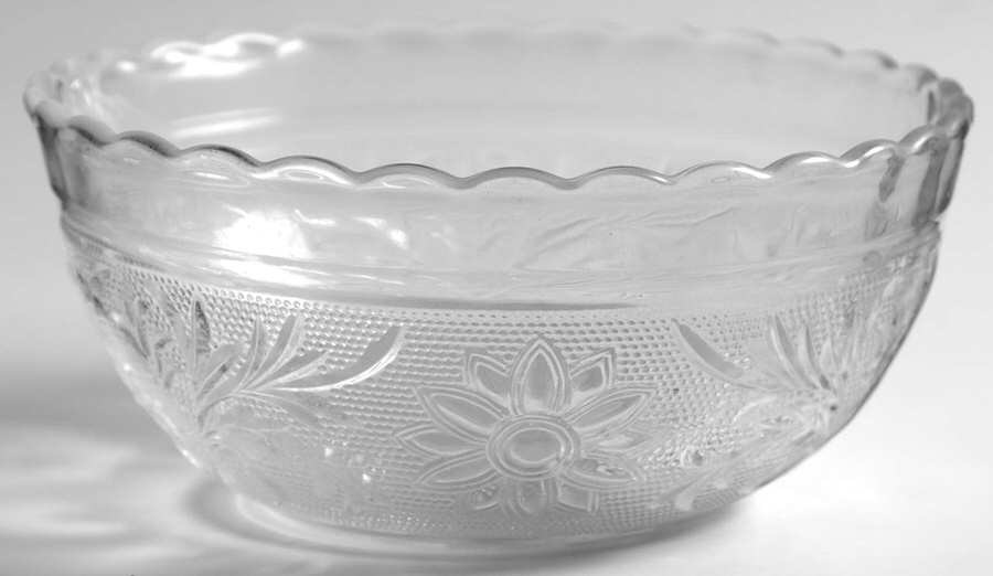 Sandwich Clear 6" Scalloped Bowl by Anchor Hocking-1