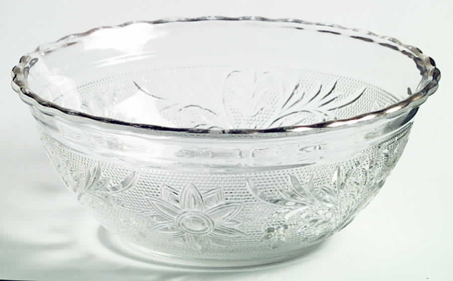 Sandwich Clear (Gold Trim) 6" Scalloped Bowl by Anchor Hocking-1