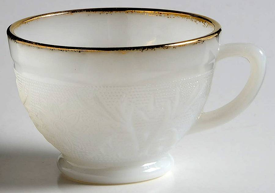 Sandwich Ivory Punch Cup by Anchor Hocking-1