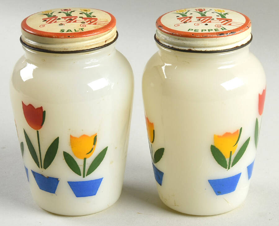 Tulips On Ivory Salt and Pepper Shakers with Metal Lids by Anchor Hocking-1