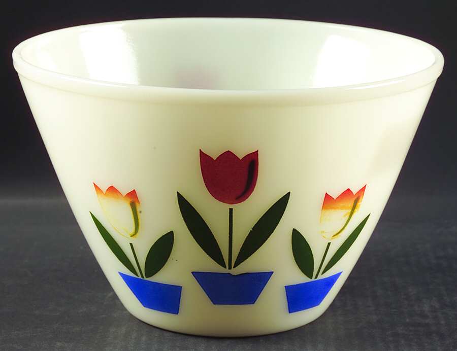 Tulips On Ivory 9" Splash Proof Mixing Bowl by Anchor Hocking-1