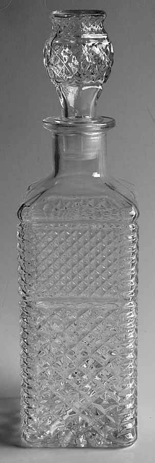 Wexford Square Decanter & Stopper by Anchor Hocking-1